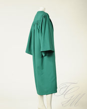 Charger l&#39;image dans la galerie, Toge de finissant vert émeraude avec cannelure - TGM Graduation
