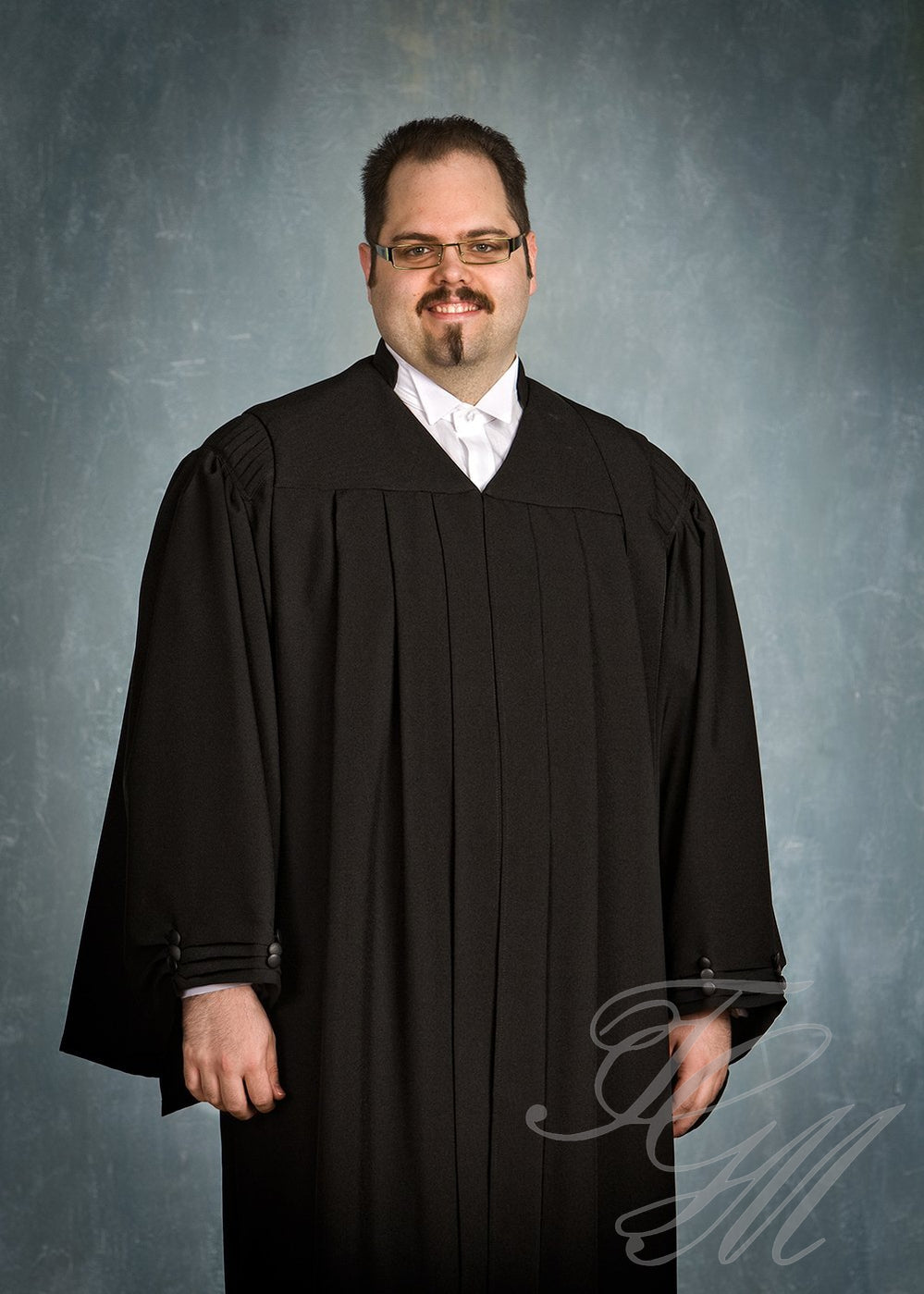 Attorney Robe French lawyer robe with classic sleeves | Toges Grand Maître